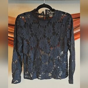 Oserjep - Black Floral Lace Blouse